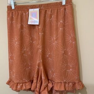 LuLaRoe Shorts Jude Ruffle Hem  Boho Burnt-Two pockets -Size 3XL. (24-26)NWT